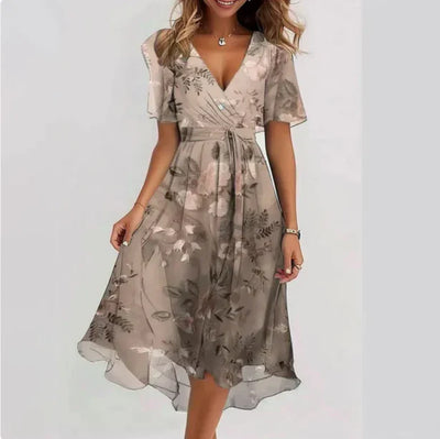 Lina – Zwierige Zomerjurk met V-Hals en Bloemenprint